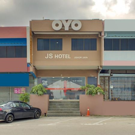 Oyo 89985 Js Hotel Johor Bahru Exteriör bild