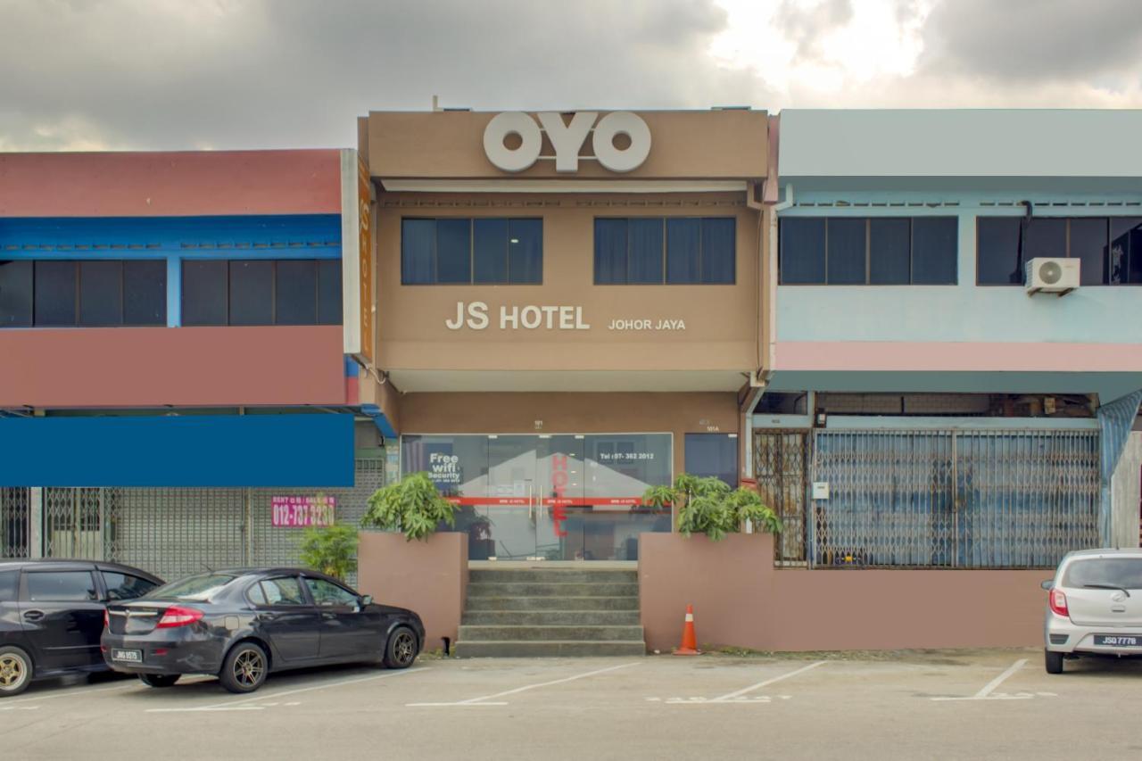 Oyo 89985 Js Hotel Johor Bahru Exteriör bild